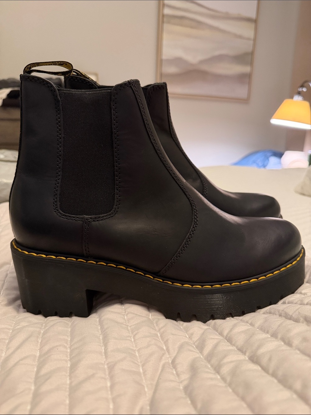 NWOT Sz 11 Dr. Martens Chelsea Boot Platform Boots in Black
